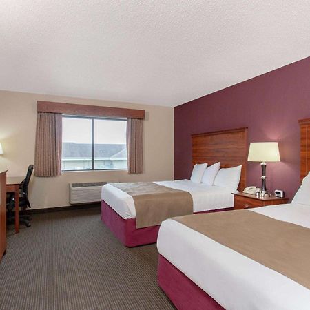 Americinn By Wyndham New London Exterior photo