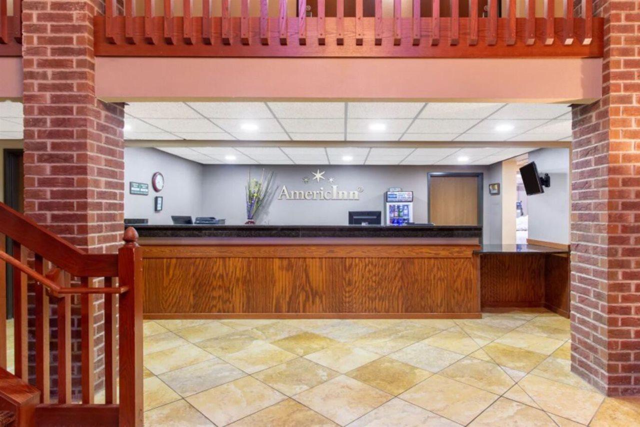 Americinn By Wyndham New London Exterior photo
