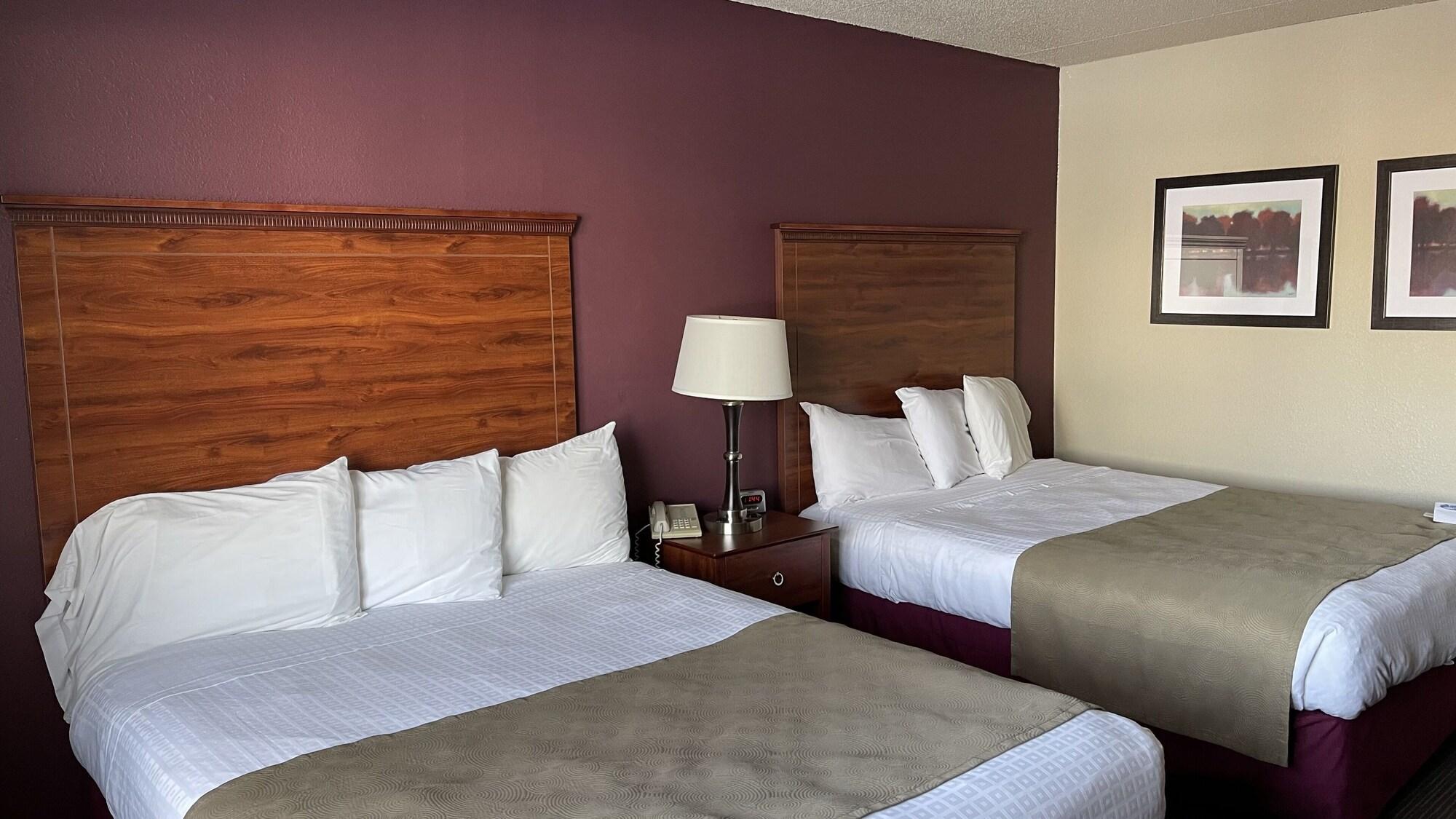 Americinn By Wyndham New London Exterior photo