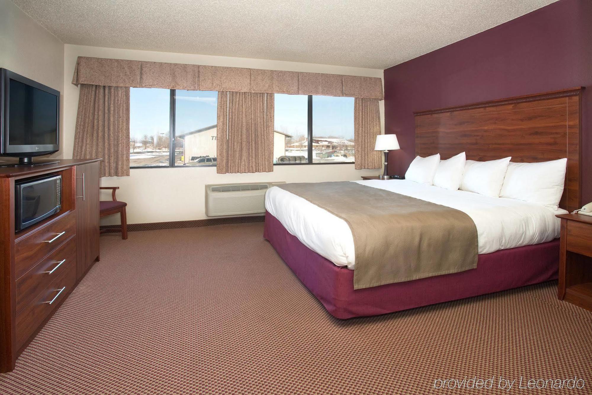 Americinn By Wyndham New London Exterior photo