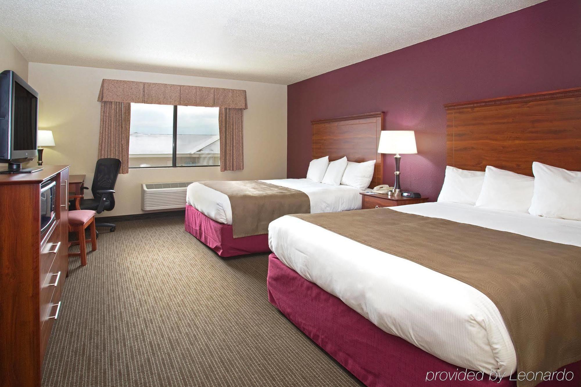 Americinn By Wyndham New London Exterior photo